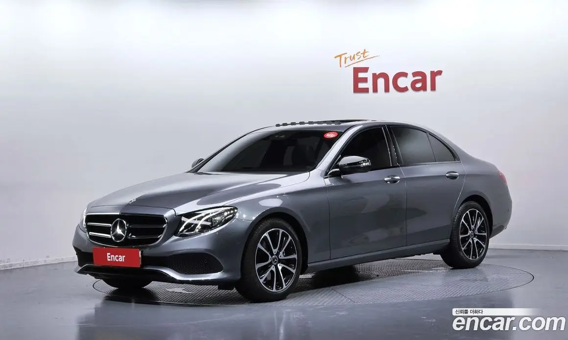 Mercedes-Benz E-Class 2020 2.0 автомат (гидро), фото 1 Mercedes-Benz E-Class 2020 2.0 автомат (гидро), фото 1