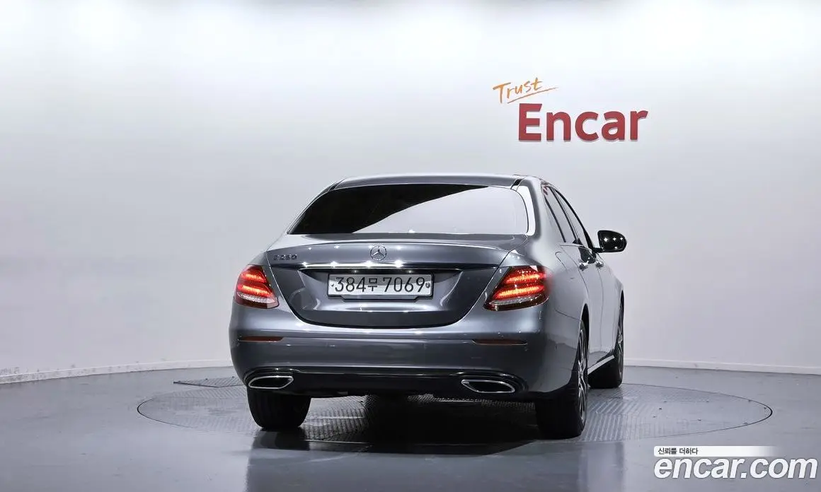 Mercedes-Benz E-Class 2020 2.0 автомат (гидро), фото 4 Mercedes-Benz E-Class 2020 2.0 автомат (гидро), фото 4