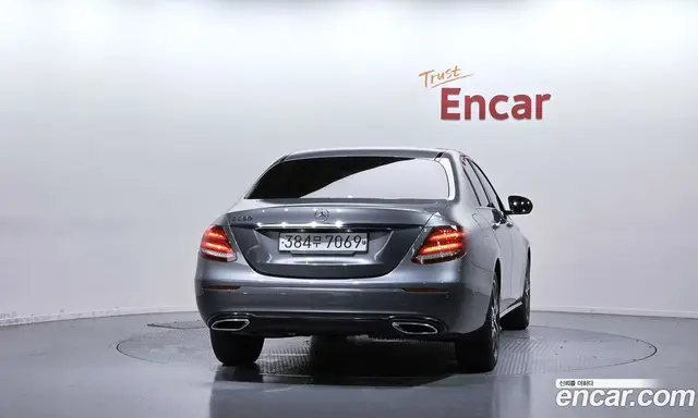 Mercedes-Benz E-Class 2020 2.0 автомат (гидро), миниатюра 4 Mercedes-Benz E-Class 2020 2.0 автомат (гидро), миниатюра 4