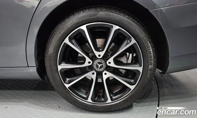 Mercedes-Benz E-Class 2020 2.0 автомат (гидро), миниатюра 7 Mercedes-Benz E-Class 2020 2.0 автомат (гидро), миниатюра 7