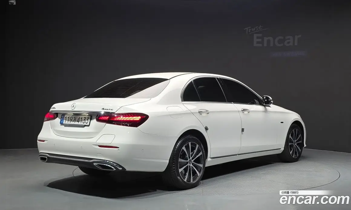 Mercedes-Benz E-Class 2021 2.0 автомат (гидро), фото 2 Mercedes-Benz E-Class 2021 2.0 автомат (гидро), фото 2
