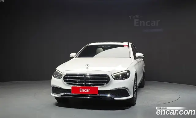 Mercedes-Benz E-Class 2021 2.0 автомат (гидро), миниатюра 3 Mercedes-Benz E-Class 2021 2.0 автомат (гидро), миниатюра 3