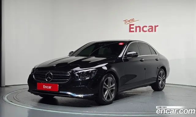 Mercedes-Benz E-Class, 2021, 73 400 км
