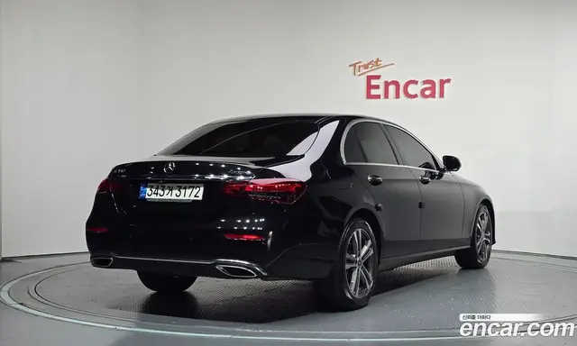 Mercedes-Benz E-Class 2021 2.0 автомат (гидро), миниатюра 2 Mercedes-Benz E-Class 2021 2.0 автомат (гидро), миниатюра 2