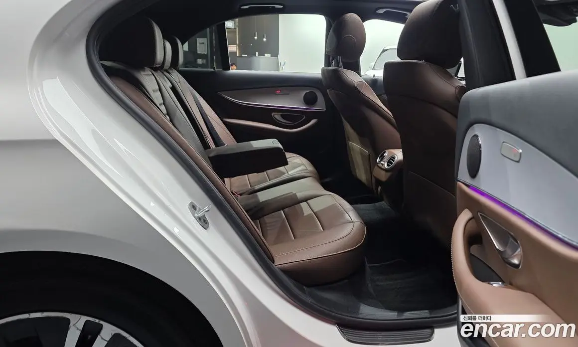Mercedes-Benz E-Class 2021 2.0 автомат (гидро), фото 17