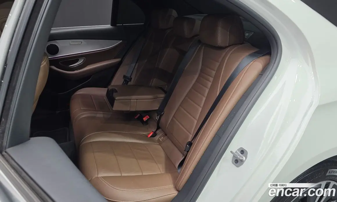 Mercedes-Benz E-Class 2021 2.0 автомат (гидро), фото 18