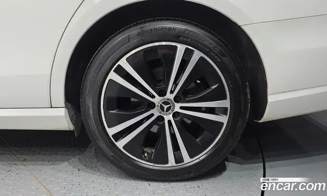Mercedes-Benz E-Class 2021 2.0 автомат (гидро), миниатюра 7