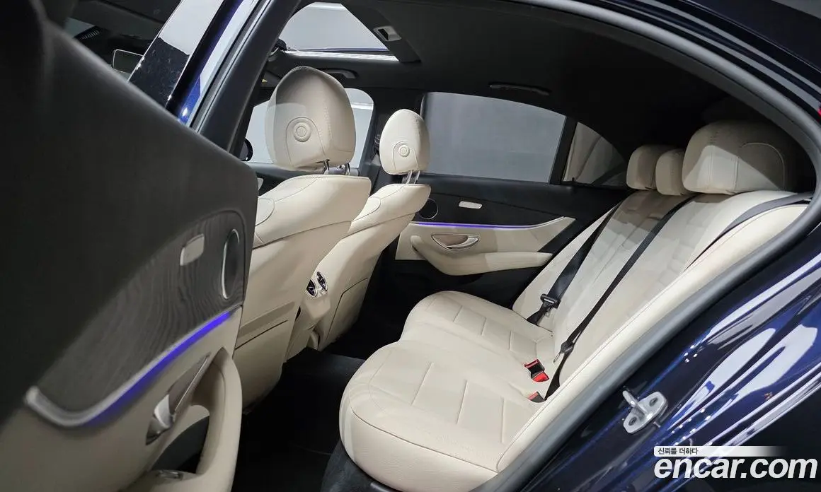 Mercedes-Benz E-Class 2023 2.0 автомат (гидро), фото 18