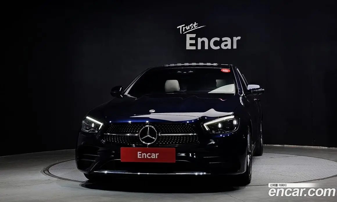 Mercedes-Benz E-Class 2023 2.0 автомат (гидро), фото 3
