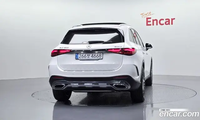 Mercedes-Benz GLC-Class 2025 2.0 автомат (гидро), миниатюра 4
