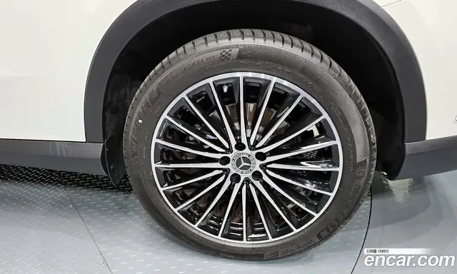 Mercedes-Benz GLC-Class 2025 2.0 автомат (гидро), миниатюра 7