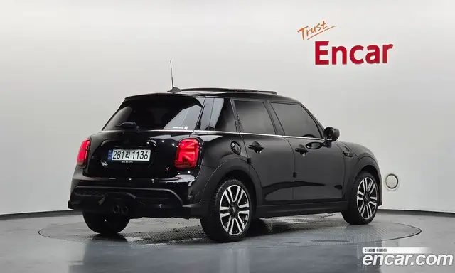 Mini Cooper 2024 2.0 автомат (гидро), миниатюра 2 Mini Cooper 2024 2.0 автомат (гидро), миниатюра 2