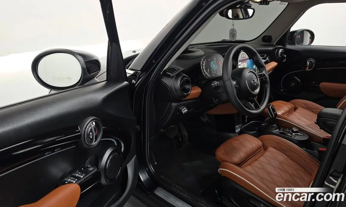 Mini Cooper 2024 2.0 автомат (гидро), фото 13 Mini Cooper 2024 2.0 автомат (гидро), фото 13