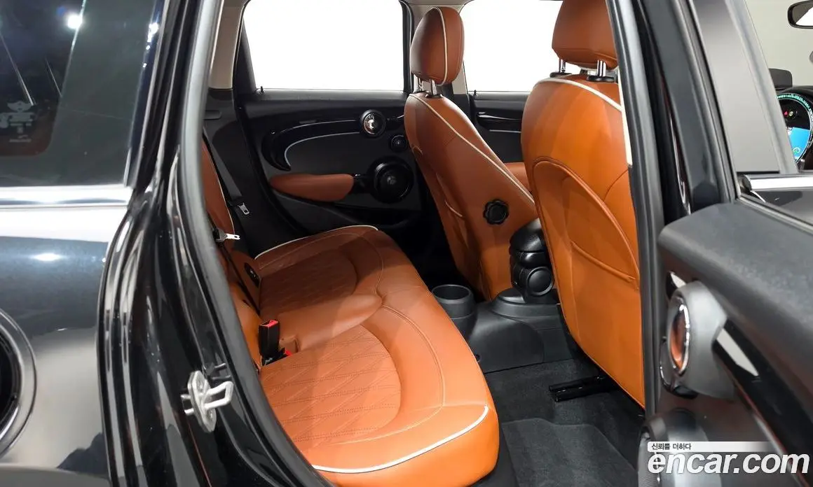Mini Cooper 2024 2.0 автомат (гидро), фото 17 Mini Cooper 2024 2.0 автомат (гидро), фото 17