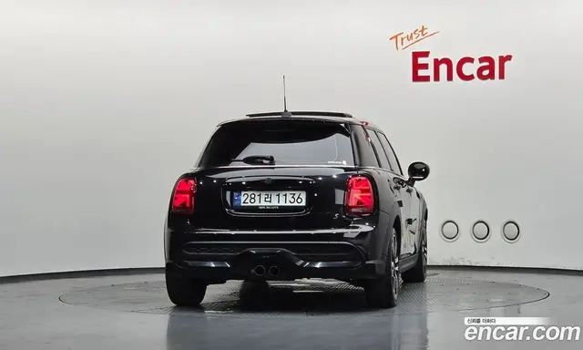 Mini Cooper 2024 2.0 автомат (гидро), миниатюра 4 Mini Cooper 2024 2.0 автомат (гидро), миниатюра 4