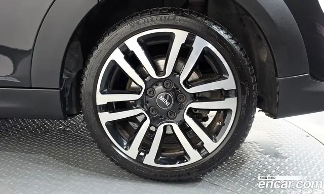 Mini Cooper 2024 2.0 автомат (гидро), миниатюра 7 Mini Cooper 2024 2.0 автомат (гидро), миниатюра 7