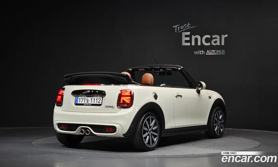 Mini Cooper Convertible 2018 2.0 автомат (гидро), фото 2 Mini Cooper Convertible 2018 2.0 автомат (гидро), фото 2