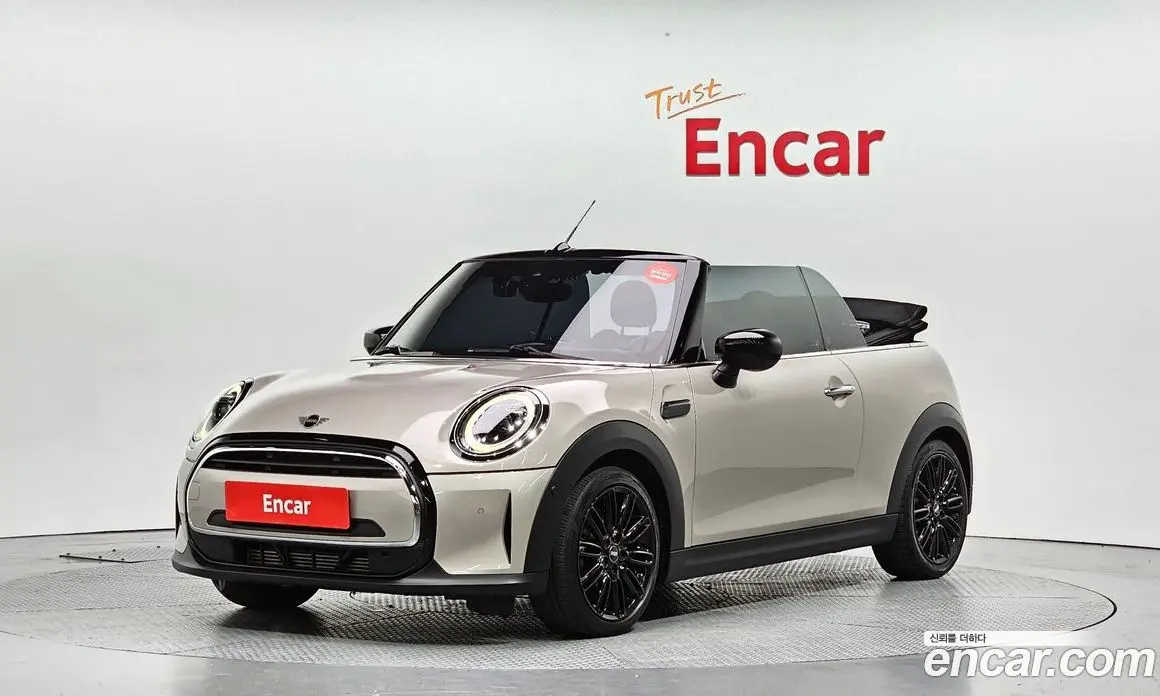 Mini Cooper Convertible 2024 1.5 автомат (гидро), фото 1 Mini Cooper Convertible 2024 1.5 автомат (гидро), фото 1