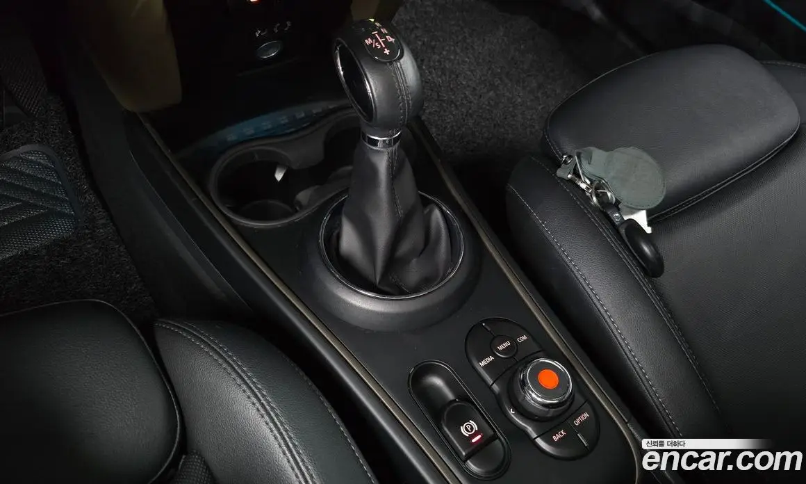 Mini Countryman 2018 2.0 автомат (гидро), фото 11 Mini Countryman 2018 2.0 автомат (гидро), фото 11