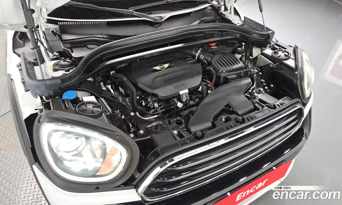 Mini Countryman 2018 2.0 автомат (гидро), фото 5 Mini Countryman 2018 2.0 автомат (гидро), фото 5