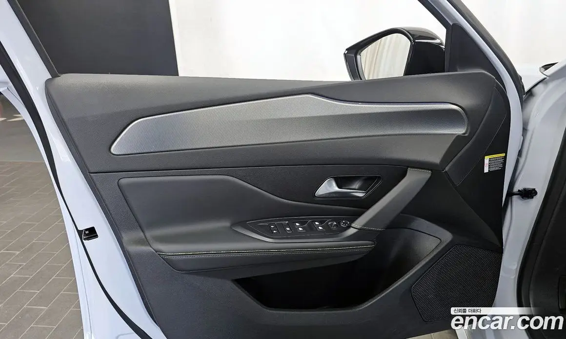 Peugeot 308 2024 1.2 автомат (гидро), фото 14 Peugeot 308 2024 1.2 автомат (гидро), фото 14