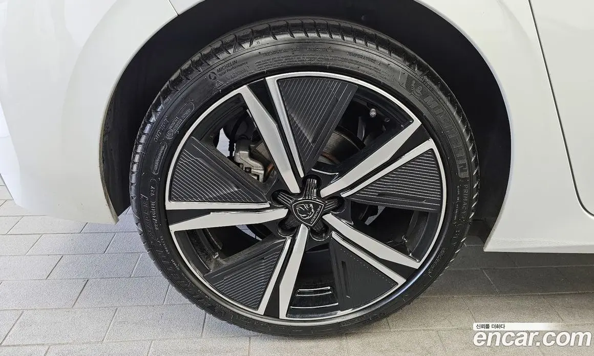 Peugeot 308 2024 1.2 автомат (гидро), фото 5 Peugeot 308 2024 1.2 автомат (гидро), фото 5