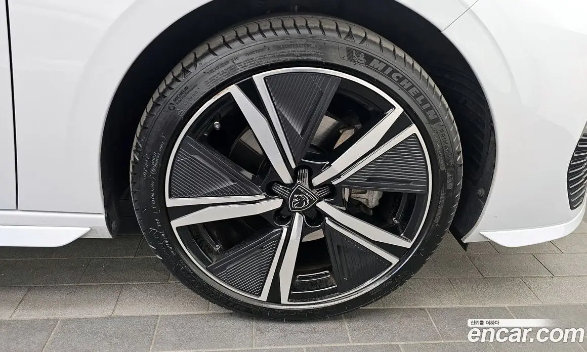 Peugeot 308 2024 1.2 автомат (гидро), фото 7 Peugeot 308 2024 1.2 автомат (гидро), фото 7