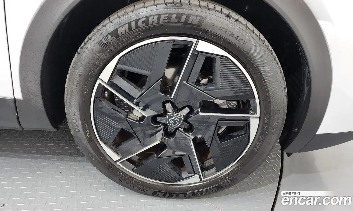Peugeot 408 2024 1.2 автомат (гидро), фото 7 Peugeot 408 2024 1.2 автомат (гидро), фото 7