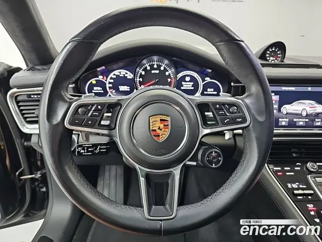 Porsche Panamera 2019 4.0 автомат (гидро), миниатюра 9