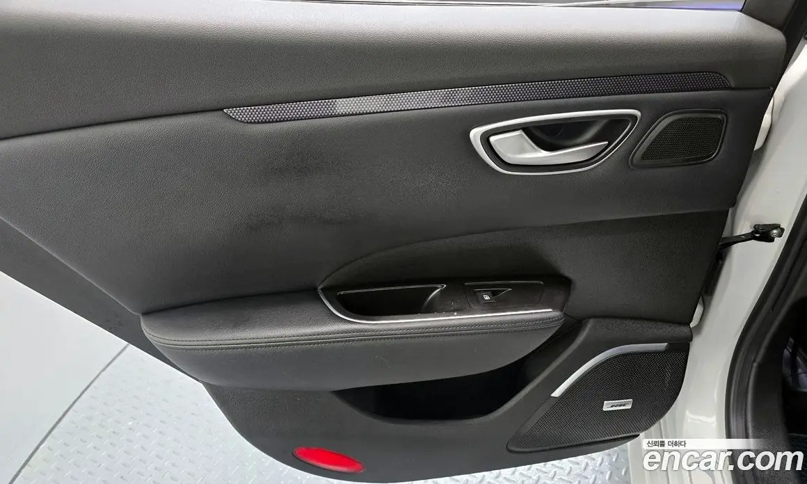 Renault (Samsung) SM6 2016 2.0 автомат (гидро), фото 15 Renault (Samsung) SM6 2016 2.0 автомат (гидро), фото 15