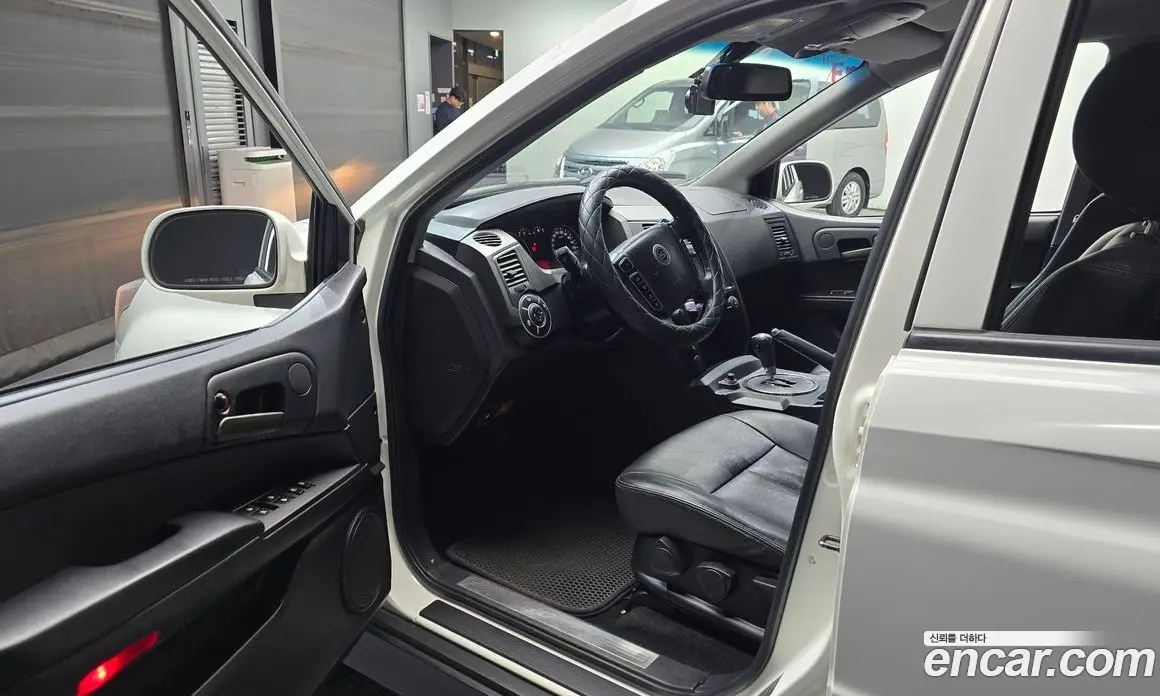 SsangYong Korando 2014 2.0 автомат (гидро), фото 13