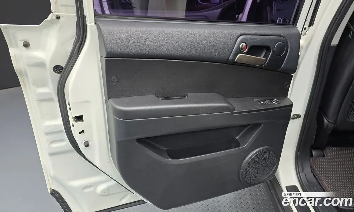SsangYong Korando 2014 2.0 автомат (гидро), фото 15