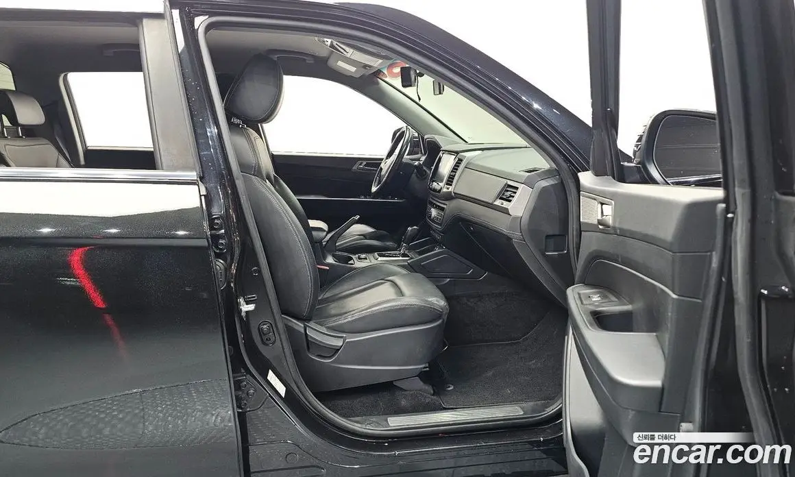 SsangYong Rexton 2018 2.2 автомат (гидро), фото 16