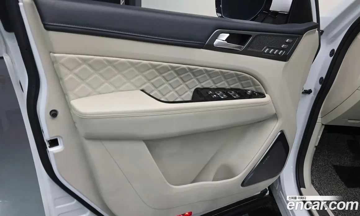 SsangYong Rexton 2019 2.2 автомат (гидро), фото 14