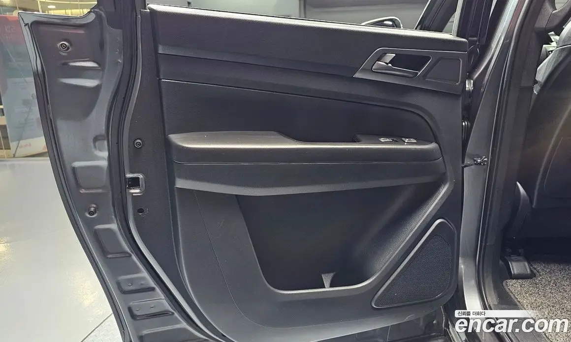 SsangYong Rexton 2023 2.2 автомат (гидро), фото 15