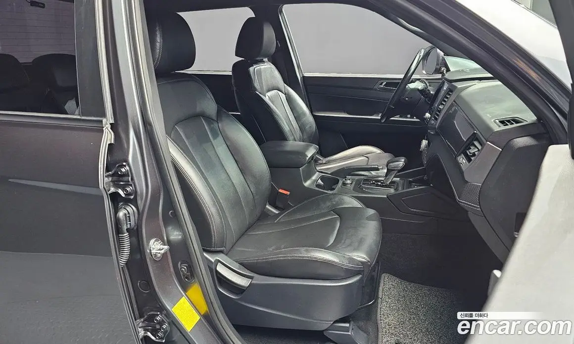 SsangYong Rexton 2023 2.2 автомат (гидро), фото 16