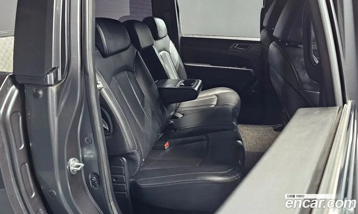 SsangYong Rexton 2023 2.2 автомат (гидро), фото 17
