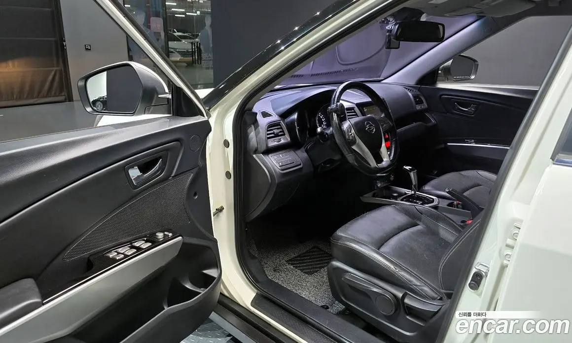 SsangYong TIBOLI 2015 1.6 автомат (гидро), фото 13