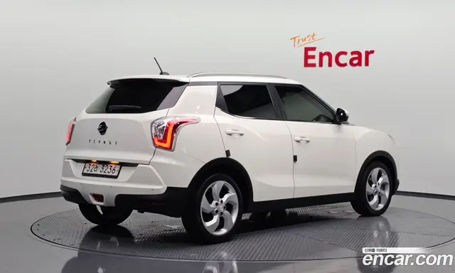 SsangYong TIBOLI, 2015, 101 574 км