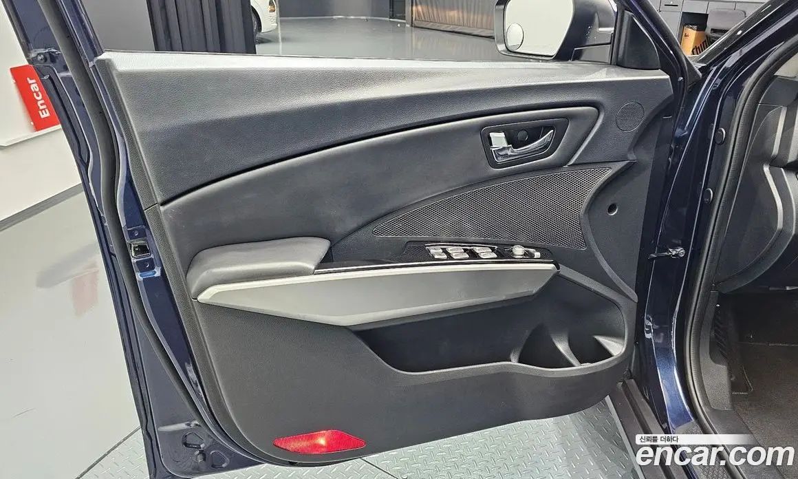 SsangYong TIBOLI 2015 1.6 автомат (гидро), фото 13