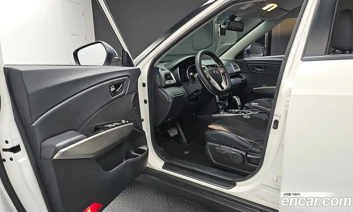 SsangYong TIBOLI 2016 1.6 автомат (гидро), фото 13 SsangYong TIBOLI 2016 1.6 автомат (гидро), фото 13