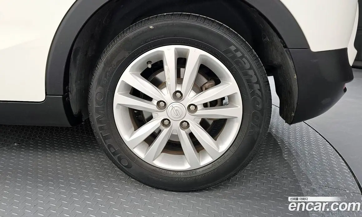 SsangYong TIBOLI 2016 1.6 автомат (гидро), фото 7 SsangYong TIBOLI 2016 1.6 автомат (гидро), фото 7