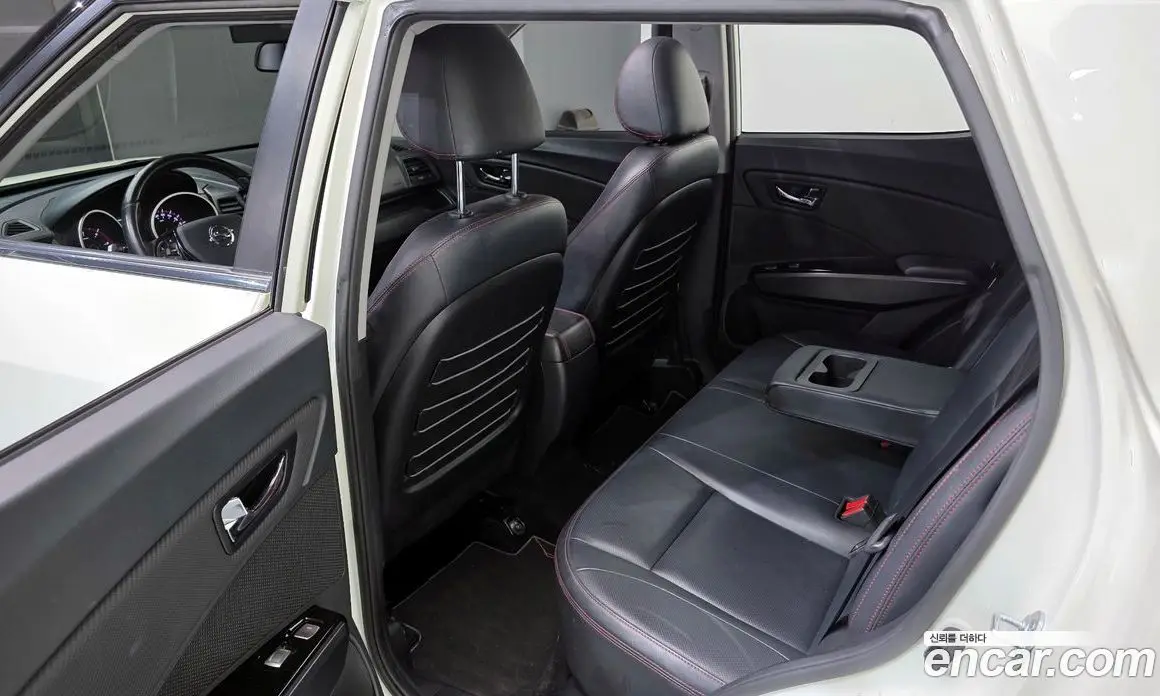SsangYong TIBOLI 2016 1.6 автомат (гидро), фото 17 SsangYong TIBOLI 2016 1.6 автомат (гидро), фото 17
