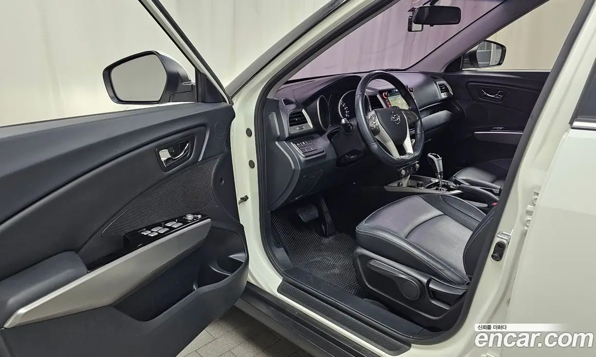 SsangYong TIBOLI 2016 1.6 автомат (гидро), фото 13