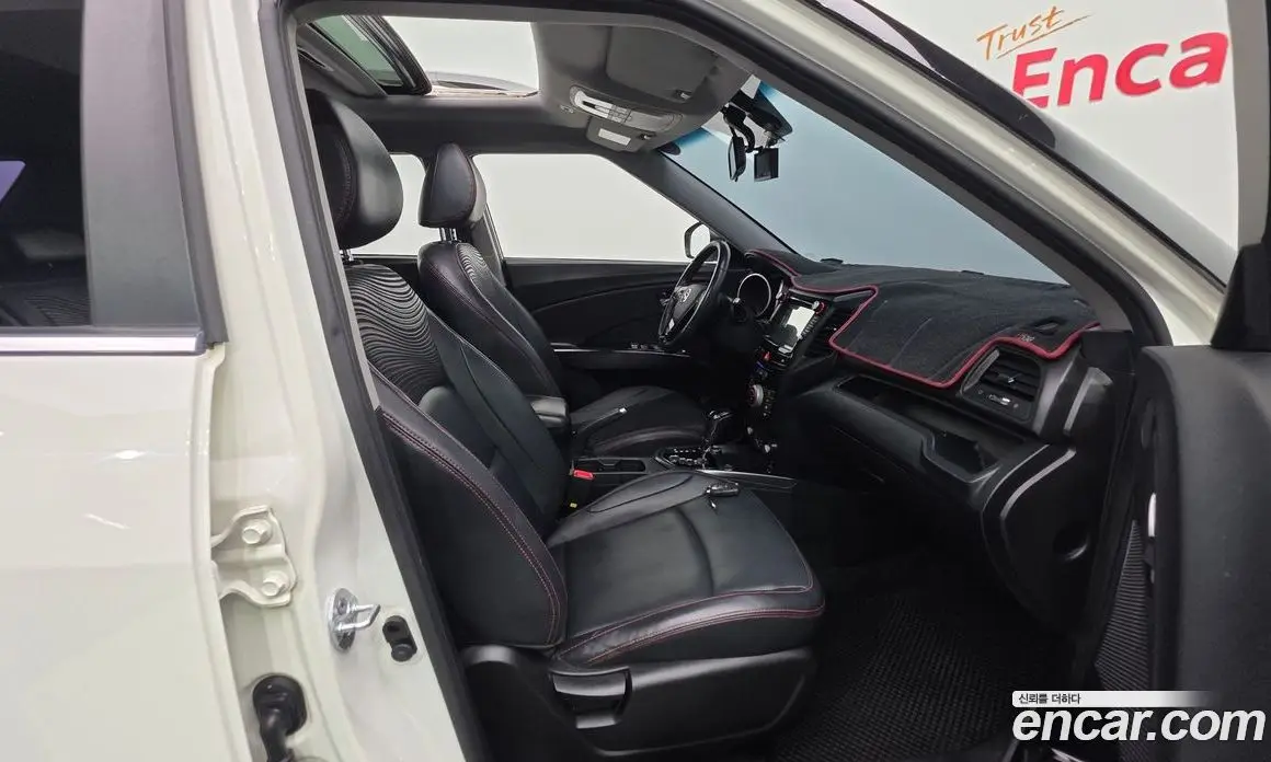 SsangYong TIBOLI 2017 1.6 автомат (гидро), фото 13