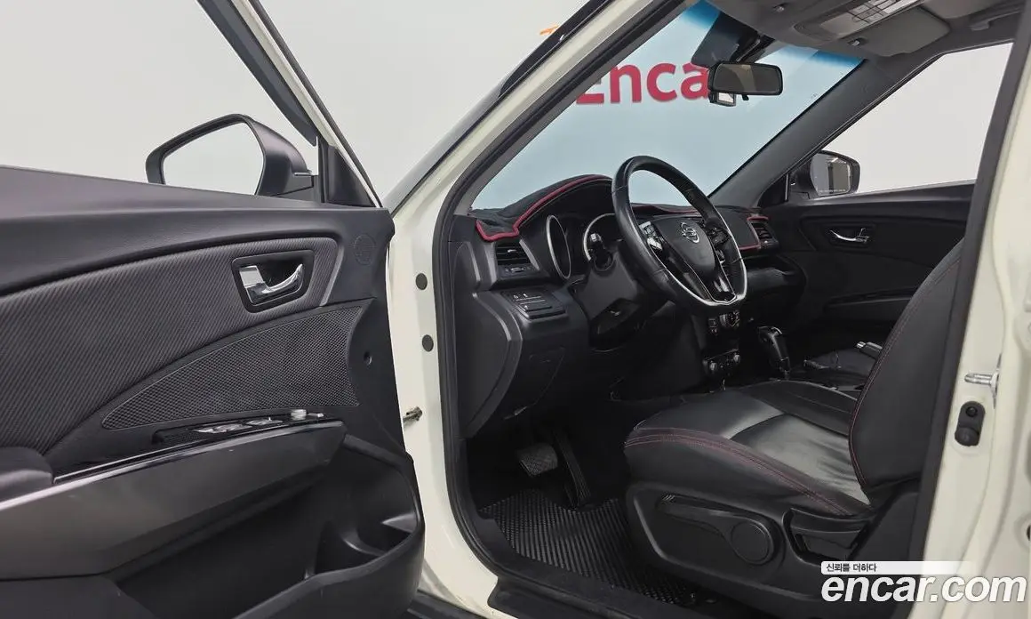 SsangYong TIBOLI 2017 1.6 автомат (гидро), фото 16