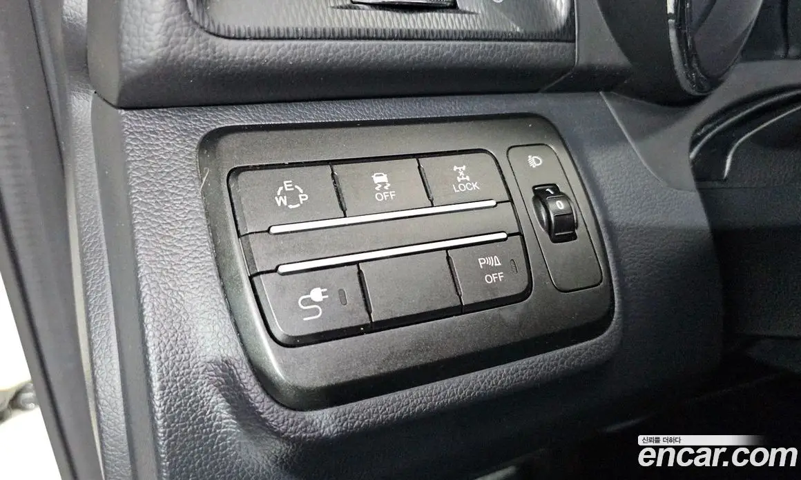 SsangYong TIBOLI 2017 1.6 автомат (гидро), фото 16 SsangYong TIBOLI 2017 1.6 автомат (гидро), фото 16