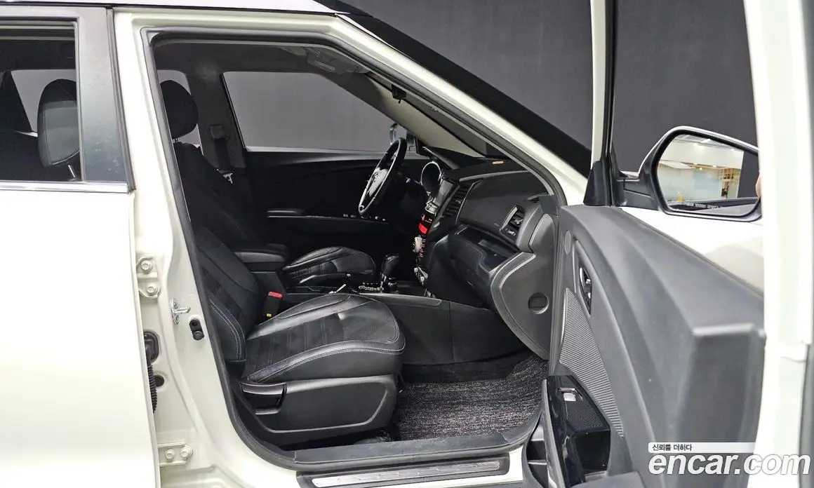SsangYong TIBOLI 2017 1.6 автомат (гидро), фото 18 SsangYong TIBOLI 2017 1.6 автомат (гидро), фото 18