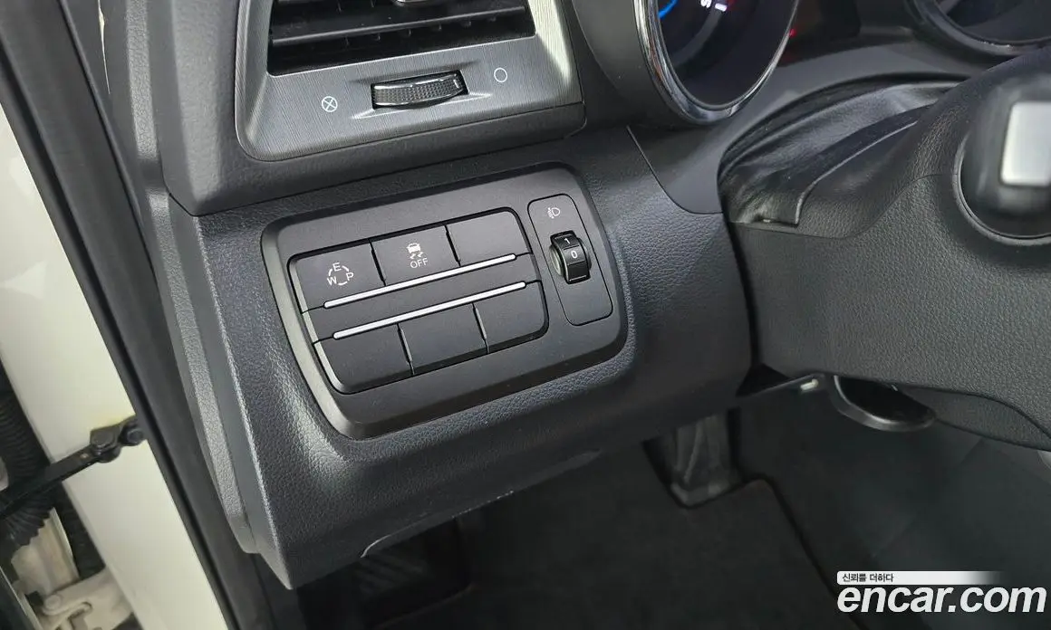 SsangYong TIBOLI 2018 1.6 автомат (гидро), фото 20 SsangYong TIBOLI 2018 1.6 автомат (гидро), фото 20