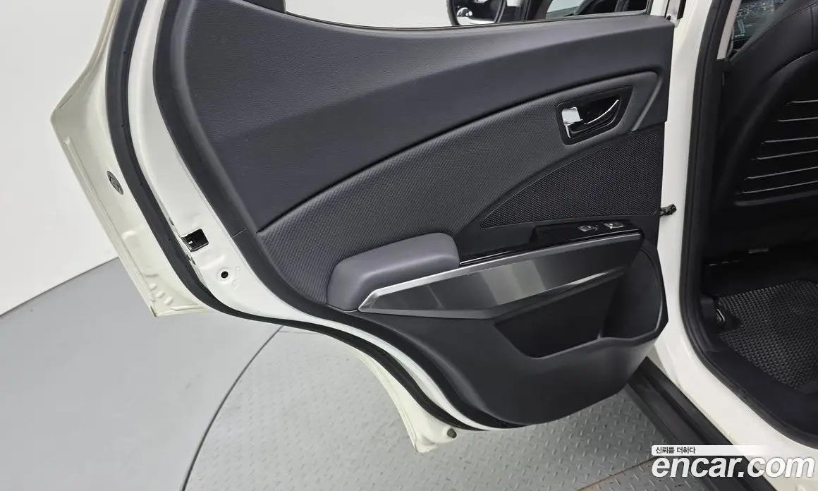 SsangYong TIBOLI 2021 1.5 автомат (гидро), фото 14